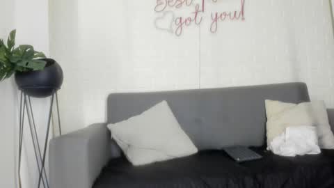 Snapshot of karina_gomez_18 chatting on February 17, 11:29 am Kari online show from February 17, 11:29 am