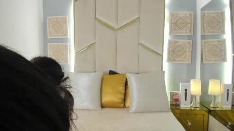 karinaacox online show from July 3, 12:11 pm