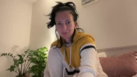 Karina online show from December 13, 10:55 pm