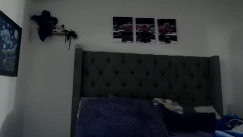 karinakummings online show from December 1, 8:47 pm