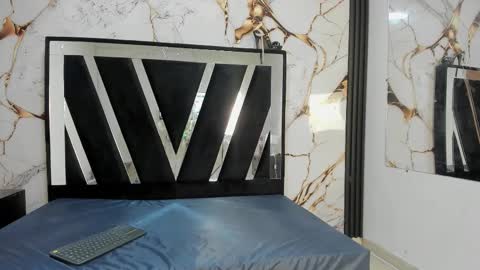 Snapshot of karinasimonz chatting on October 16, 6:53 pm KarinaSimonz online show from October 16, 6:53 pm