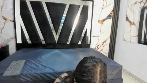 Snapshot of karinasimonz chatting on October 18, 6:52 pm KarinaSimonz online show from October 18, 6:52 pm