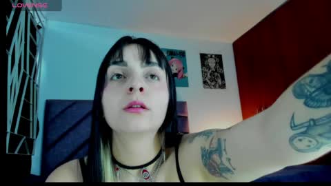 Snapshot of karinna__raven chatting on May 17, 9:00 pm KARINNA RAVEN online show from May 17, 9:00 pm