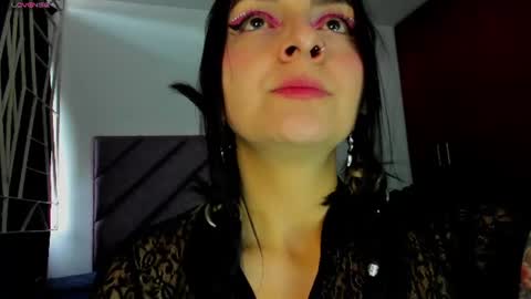 Snapshot of karinna__raven chatting on July 31, 9:47 pm KARINNA RAVEN online show from July 31, 9:47 pm