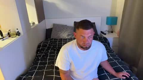 karl_and_klara online show from June 13, 7:12 pm