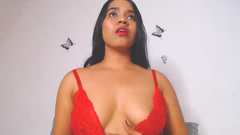 Snapshot of karla_boobs23 chatting on February 17, 9:52 pm karla online show from February 17, 9:52 pm