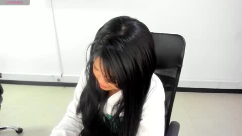 Snapshot of karla_cg chatting on October 31, 5:58 pm karla_cg online show from October 31, 5:58 pm