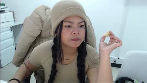 karla_cg online show from March 27, 5:01 pm