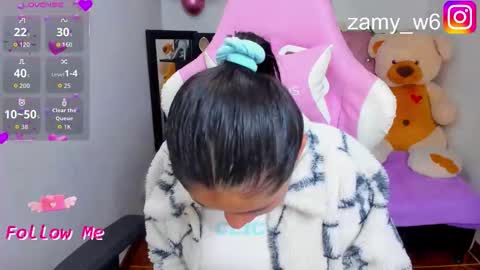 karla online show from November 20, 5:18 am