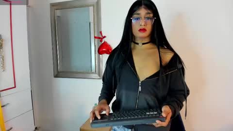 DIOR  online show from October 12, 5:34 pm