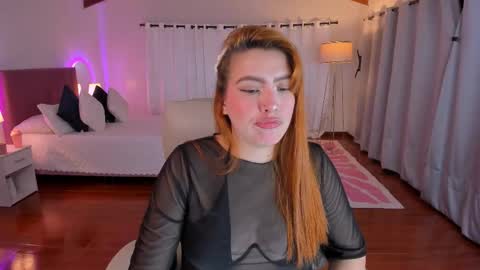 Snapshot of karla_hill_28 chatting on October 14, 2:56 am Karlita online show from October 14, 2:56 am
