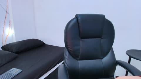 karla_hilton1 online show from November 12, 2:06 pm