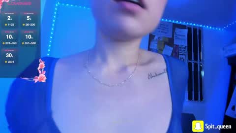 Snapshot of karla_honey_ chatting on May 6, 1:27 pm Karla online show from May 6, 1:27 pm