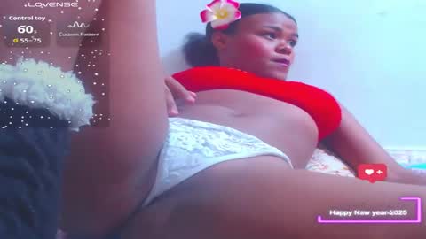 Snapshot of karla_latina_28 chatting on October 3, 6:10 am karla latina 28 online show from October 3, 6:10 am