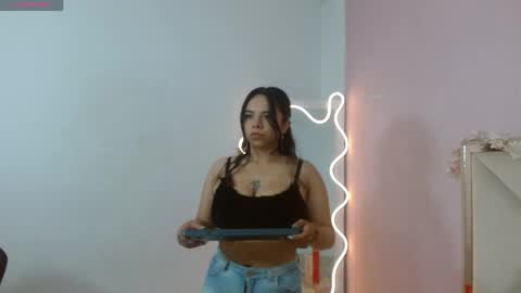 karla_tay1 online show from May 6, 11:48 am