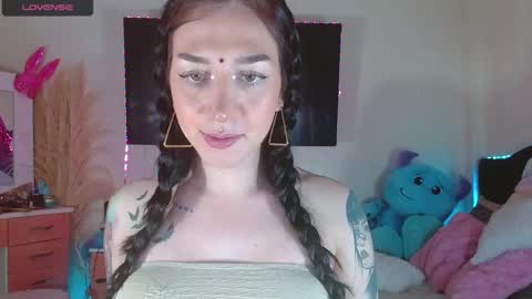 Snapshot of karla_zambrano chatting on December 27, 10:05 pm karla online show from December 27, 10:05 pm