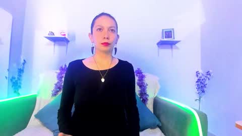 Snapshot of karlaaa__ chatting on September 20, 3:46 pm Karla online show from September 20, 3:46 pm