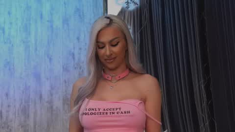 KarlaBart online show from January 10, 8:10 pm