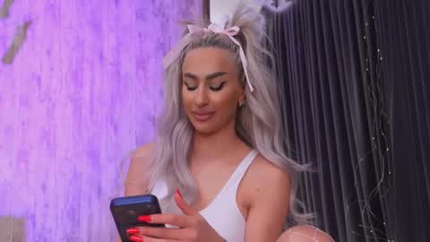 Snapshot of karlabart chatting on January 18, 8:12 pm KarlaBart online show from January 18, 8:12 pm