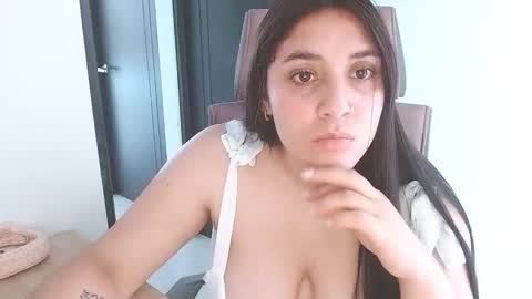 kloy online show from December 18, 5:41 pm