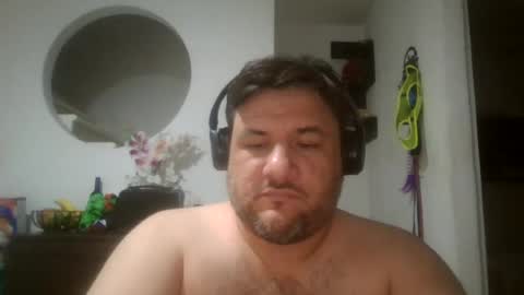 karlmagnus19 online show from August 7, 5:53 am