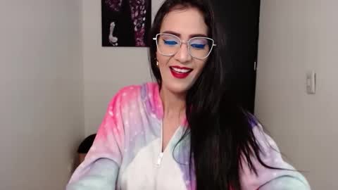 Snapshot of karlota_hank chatting on November 20, 4:45 am Karlis online show from November 20, 4:45 am