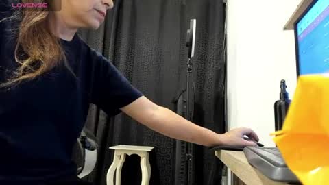 KARLYE online show from July 14, 5:01 am