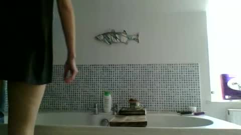 Karma Queen online show from April 21, 7:47 am