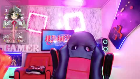 Snapshot of karol_vanessa__ chatting on May 20, 11:27 am karol Vanessa online show from May 20, 11:27 am