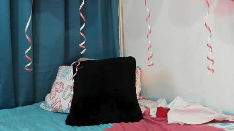 karol_w10 online show from February 13, 9:49 pm