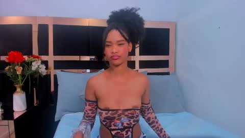 Snapshot of karolebonyy chatting on November 17, 4:13 pm Karol online show from November 17, 4:13 pm