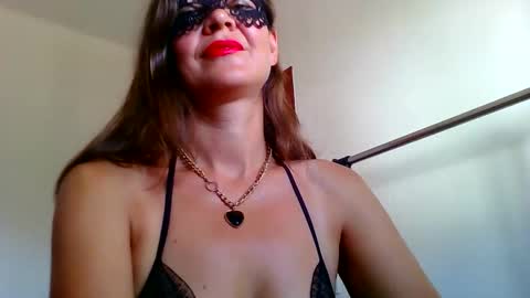 Snapshot of karolina_domina chatting on September 10, 10:15 am Karolina online show from September 10, 10:15 am