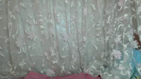 Snapshot of karolina_lin chatting on March 7, 6:13 am karolina_lin online show from March 7, 6:13 am