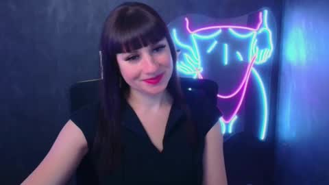 Snapshot of karolina_mia chatting on December 3, 6:15 am Caroline online show from December 3, 6:15 am