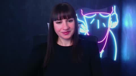 Snapshot of karolina_mia chatting on December 11, 9:30 am Caroline online show from December 11, 9:30 am
