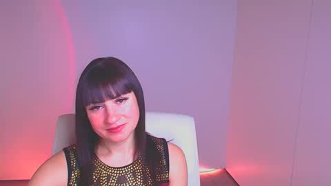 Snapshot of karolina_mia chatting on December 15, 6:51 am Caroline online show from December 15, 6:51 am