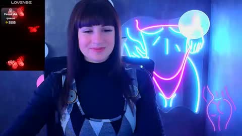 Snapshot of karolina_mia chatting on February 28, 7:05 am Caroline online show from February 28, 7:05 am