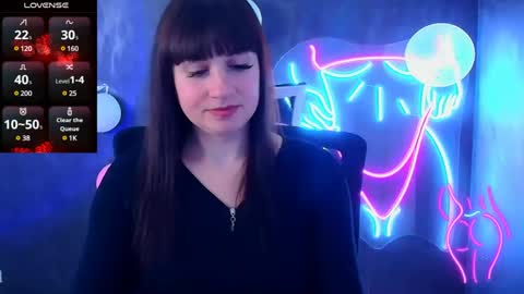 Snapshot of karolina_mia chatting on March 3, 9:44 am Caroline online show from March 3, 9:44 am