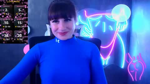 Snapshot of karolina_mia chatting on March 11, 4:07 pm Caroline online show from March 11, 4:07 pm