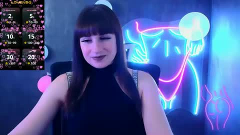 Snapshot of karolina_mia chatting on March 12, 9:44 am Caroline online show from March 12, 9:44 am