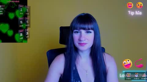 Snapshot of karolina_mia chatting on October 9, 3:04 am Caroline online show from October 9, 3:04 am