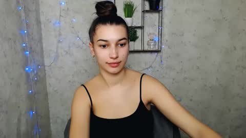 Karolina online show from March 2, 10:03 am