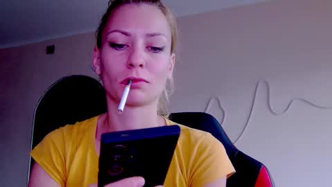 karoline121 online show from October 15, 6:13 am