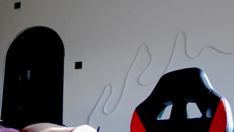 karoline121 online show from November 21, 9:30 am