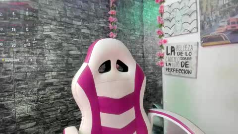 KAROLL online show from October 25, 12:34 pm