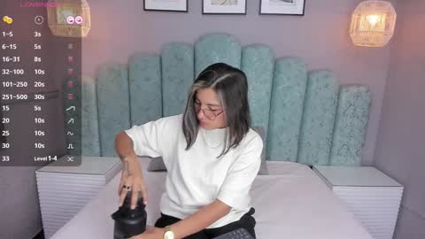 Snapshot of karoll_santos chatting on December 7, 9:11 pm Karol Santos online show from December 7, 9:11 pm