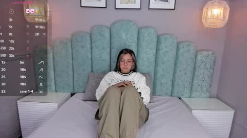 Snapshot of karoll_santos chatting on December 11, 9:41 am Karol Santos online show from December 11, 9:41 am