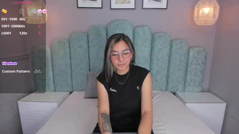 Snapshot of karoll_santos chatting on February 4, 3:33 am Karol Santos online show from February 4, 3:33 am
