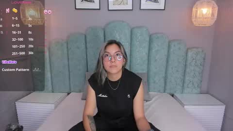 Snapshot of karoll_santos chatting on February 4, 9:38 am Karol Santos online show from February 4, 9:38 am