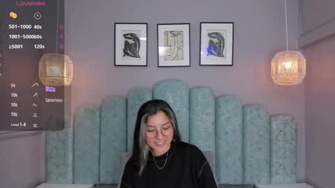 Snapshot of karoll_santos chatting on February 13, 4:32 am Karol Santos online show from February 13, 4:32 am